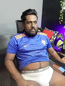 Rayansmith  online show from November 14, 2025, 11:58 am