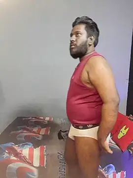 Rayansmith  online show from October 19, 2025, 10:45 pm