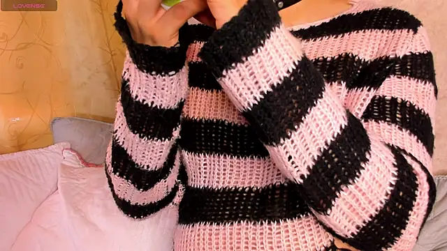 Snapshot of Satuurn_ chatting on January 15, 2025, 2:02 pm Satuurn online show from January 15, 2025, 2:02 pm