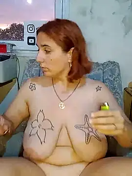 black lady731 online show from February 25, 2025, 10:42 pm