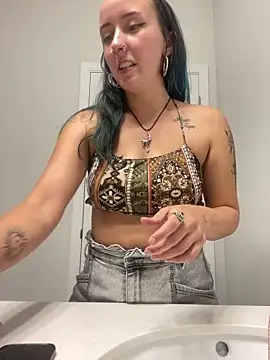 clarasosaa online show from September 12, 2025, 10:09 pm