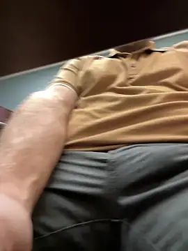 Bigbi6foot5 online show from October 15, 2025, 7:11 pm