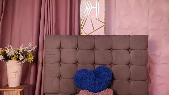 alix bay online show from April 3, 2026, 3:35 am