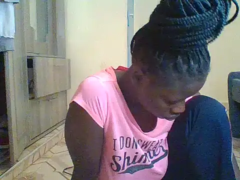 prettychic5 online show from November 13, 2025, 8:29 am