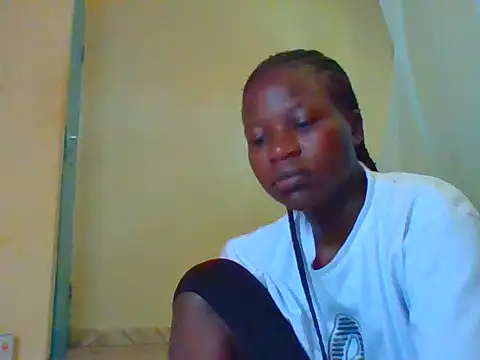 prettychic5 online show from April 26, 2026, 6:32 am
