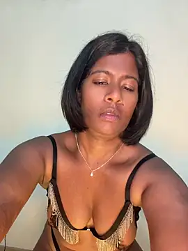 Snapshot of RoseMelanie chatting on June 9, 2026, 6:03 am RoseMelanie online show from June 9, 2026, 6:03 am