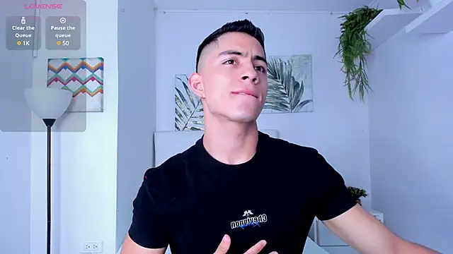 Snapshot of Matty_Adams chatting on March 2, 2025, 4:14 pm Matty Adams online show from March 2, 2025, 4:14 pm