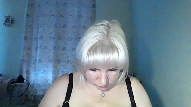 MeilomaWesa online show from December 20, 2025, 10:18 am