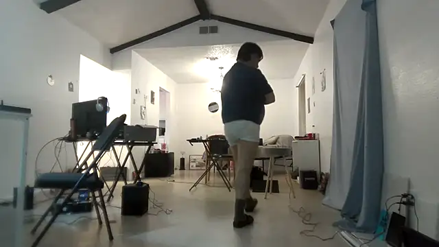 Peachestabby147 online show from February 26, 2026, 5:40 am