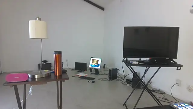 Peachestabby147 online show from October 11, 2025, 2:29 pm