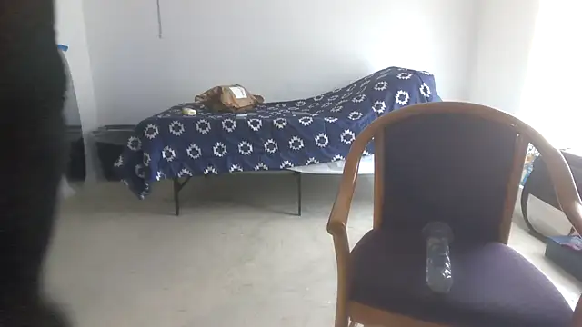 Peachestabby147 online show from December 20, 2025, 8:01 pm