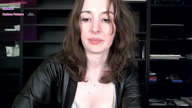 sophia leurre online show from March 9, 2025, 7:26 pm