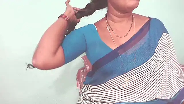 shrutitelugu69 online show from July 6, 2026, 4:20 pm