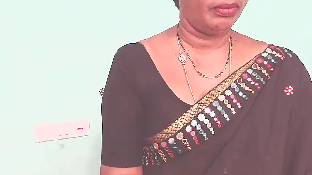 shrutitelugu69 online show from April 15, 2026, 4:55 pm