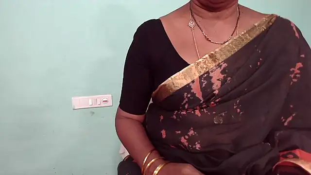 shrutitelugu69 online show from April 2, 2026, 12:34 pm