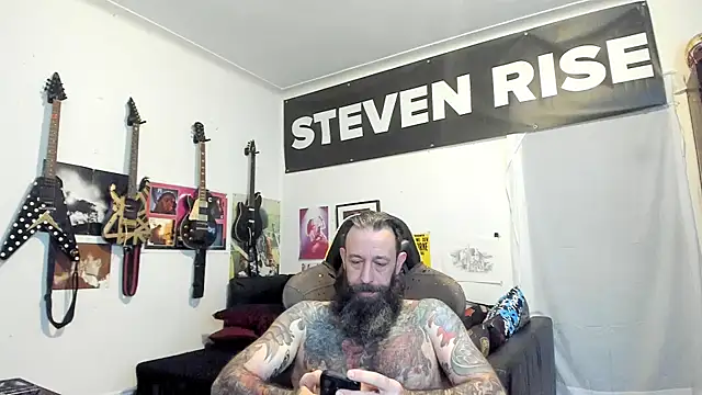 Snapshot of StevenRiseNYC chatting on May 8, 2026, 11:58 am StevenRiseNYC online show from May 8, 2026, 11:58 am