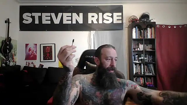 Snapshot of StevenRiseNYC chatting on May 30, 2026, 10:48 pm StevenRiseNYC online show from May 30, 2026, 10:48 pm