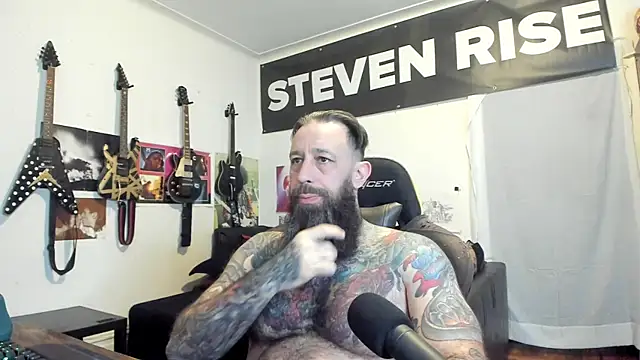 Snapshot of StevenRiseNYC chatting on April 19, 2026, 11:44 am StevenRiseNYC online show from April 19, 2026, 11:44 am