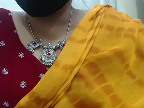 Snapshot of Lovely_Siri_23 chatting on July 21, 2026, 5:47 pm Lovely Siri 23 online show from July 21, 2026, 5:47 pm