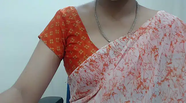 Snapshot of Lovely_Siri_23 chatting on March 7, 2025, 3:51 am Lovely Siri 23 online show from March 7, 2025, 3:51 am