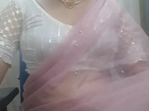 Snapshot of Lovely_Siri_23 chatting on May 25, 2026, 6:28 pm Lovely Siri 23 online show from May 25, 2026, 6:28 pm