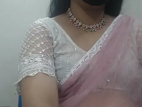 Snapshot of Lovely_Siri_23 chatting on May 14, 2026, 3:42 pm Lovely Siri 23 online show from May 14, 2026, 3:42 pm