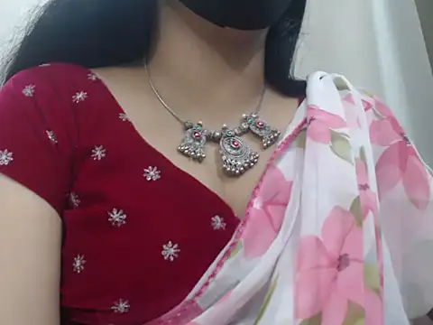 Snapshot of Lovely_Siri_23 chatting on August 6, 2026, 5:41 pm Lovely Siri 23 online show from August 6, 2026, 5:41 pm