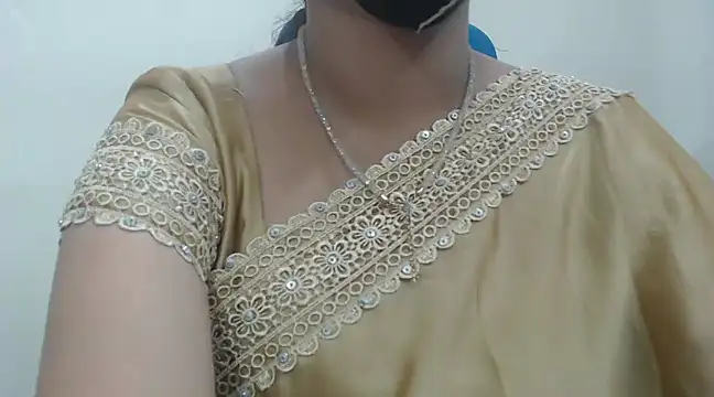Snapshot of Lovely_Siri_23 chatting on January 16, 2025, 11:48 am Lovely Siri 23 online show from January 16, 2025, 11:48 am