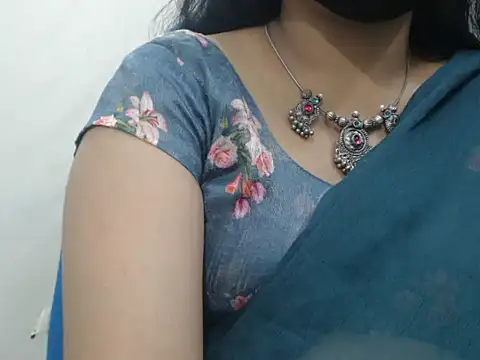 Snapshot of Lovely_Siri_23 chatting on June 16, 2026, 4:40 pm Lovely Siri 23 online show from June 16, 2026, 4:40 pm