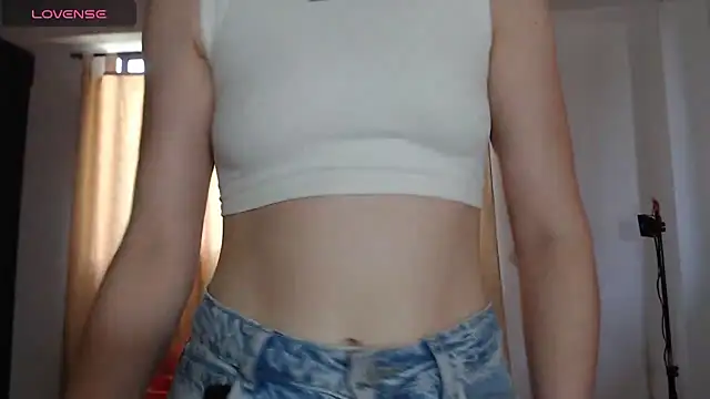 AlissonnFoxx online show from March 6, 2026, 4:57 pm