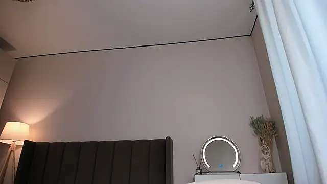 Snapshot of Anni__cute chatting on February 13, 2026, 3:39 am Anni cute online show from February 13, 2026, 3:39 am