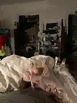 neugrg online show from October 21, 2025, 8:30 pm