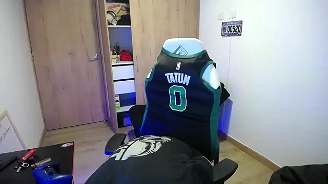 matias bianco online show from September 25, 2025, 1:33 am