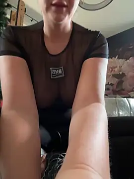 Bella-Tight online show from November 20, 2025, 9:21 am