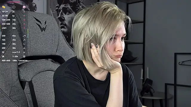 ReiYosimoto online show from February 27, 2026, 4:51 pm