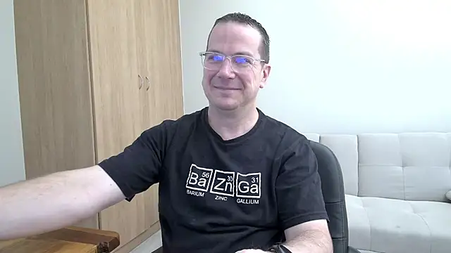 BrettJ81 online show from December 23, 2025, 10:58 am