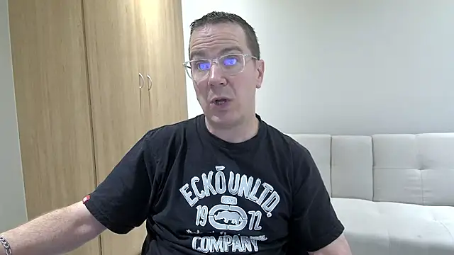 BrettJ81 online show from March 15, 2026, 1:40 pm