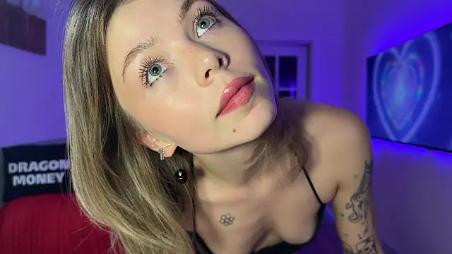 Snapshot of Aliceimhorny chatting on February 18, 2025, 5:09 pm Aliceimhorny online show from February 18, 2025, 5:09 pm