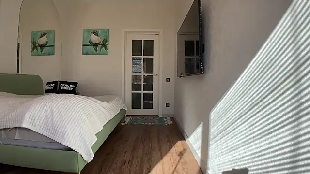 Snapshot of Aliceimhorny chatting on March 23, 2025, 7:09 am Aliceimhorny online show from March 23, 2025, 7:09 am