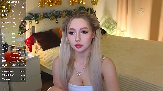 Snapshot of Lexitey chatting on December 8, 2024, 10:08 am Lexitey online show from December 8, 2024, 10:08 am