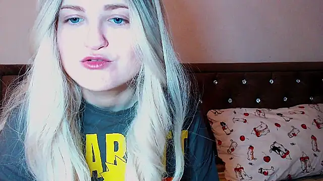 Sara4uu online show from October 16, 2025, 11:35 pm