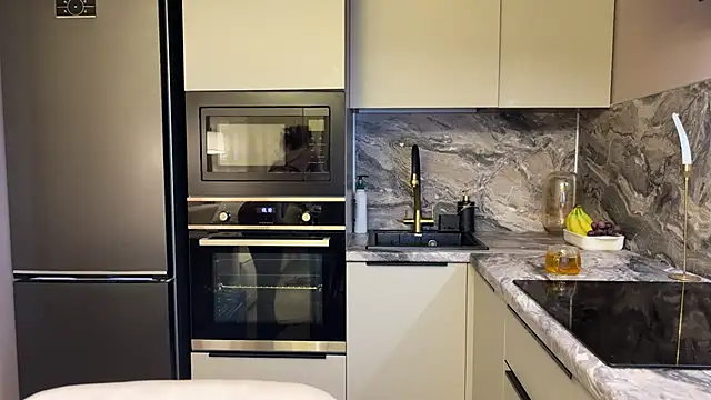 mommy nadin online show from September 24, 2025, 4:35 pm