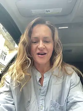 mommy nadin online show from March 5, 2026, 6:32 am