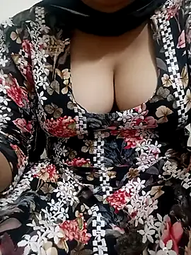 Snapshot of 09punjabi chatting on October 18, 2025, 3:52 am 09punjabi online show from October 18, 2025, 3:52 am