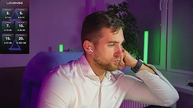 Sweeet  boy online show from October 16, 2025, 9:23 pm