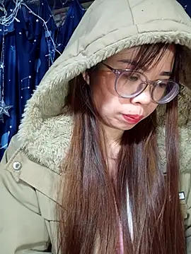   Mai-love19   online show from November 29, 2025, 12:44 am