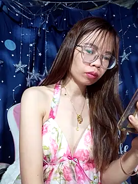   Mai-love19   online show from March 12, 2026, 12:49 am