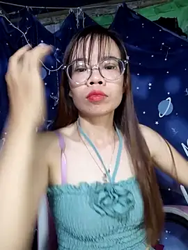   Mai-love19   online show from October 17, 2025, 10:55 pm