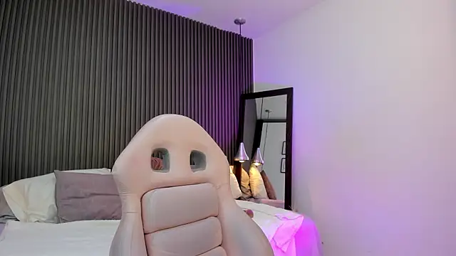 pervert lizza online show from January 8, 2026, 11:38 am