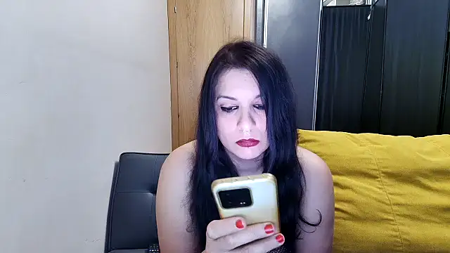 Snapshot of Lustylia chatting on January 21, 2025, 3:54 pm Lustylia online show from January 21, 2025, 3:54 pm